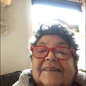 Meet your Posher, Dalia